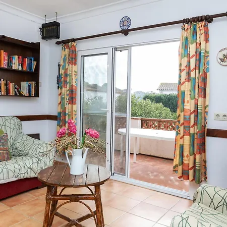 Adelfa 6 By Interhome